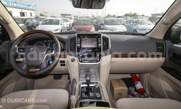 Buy Import Toyota Land Cruiser Black Car in Import - Dubai in Arusha Buy Import Toyota Land Cruiser Black Car in Import - Dubai in Arusha