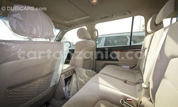 Buy Import Toyota Land Cruiser Black Car in Import - Dubai in Arusha Buy Import Toyota Land Cruiser Black Car in Import - Dubai in Arusha