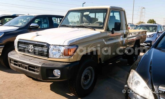 Buy Import Toyota Land Cruiser Beige Car in Import - Dubai in Arusha Buy Import Toyota Land Cruiser Beige Car in Import - Dubai in Arusha