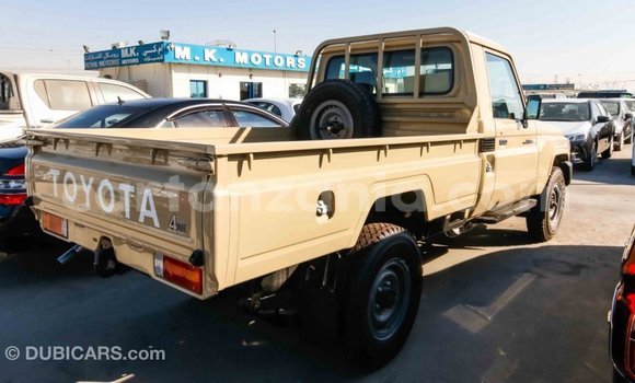 Buy Import Toyota Land Cruiser Beige Car in Import - Dubai in Arusha Buy Import Toyota Land Cruiser Beige Car in Import - Dubai in Arusha
