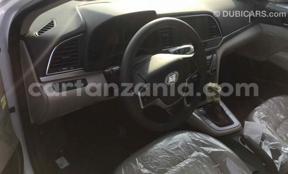 Nunua Imported Hyundai Elantra Nyeupe Gari ndani ya Import - Dubai nchini Arusha Nunua Imported Hyundai Elantra Nyeupe Gari ndani ya Import - Dubai nchini Arusha