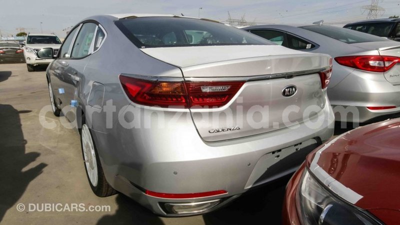 Big with watermark kia cadenza arusha import dubai 7306