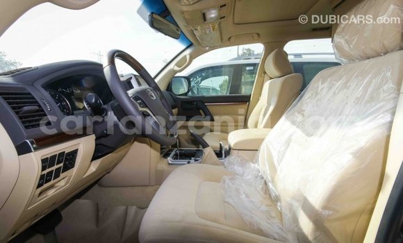 Buy Import Toyota Land Cruiser Other Car in Import - Dubai in Arusha Buy Import Toyota Land Cruiser Other Car in Import - Dubai in Arusha