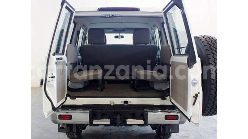 Big with watermark toyota land cruiser arusha import dubai 7314