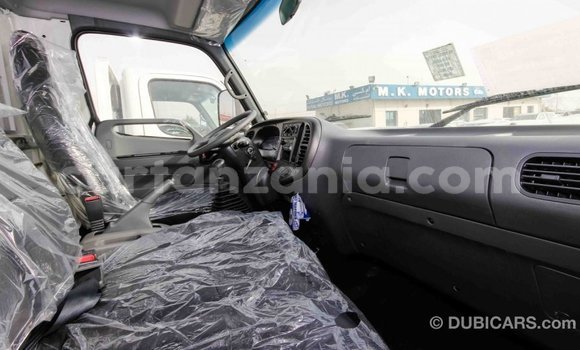 Buy Import Hyundai Accent White Car in Import - Dubai in Arusha Buy Import Hyundai Accent White Car in Import - Dubai in Arusha