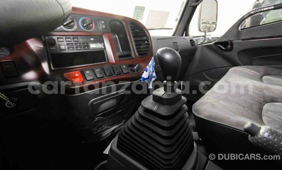 Buy Import Hyundai Accent White Car in Import - Dubai in Arusha Buy Import Hyundai Accent White Car in Import - Dubai in Arusha