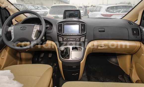 Buy Import Hyundai Accent White Car in Import - Dubai in Arusha Buy Import Hyundai Accent White Car in Import - Dubai in Arusha