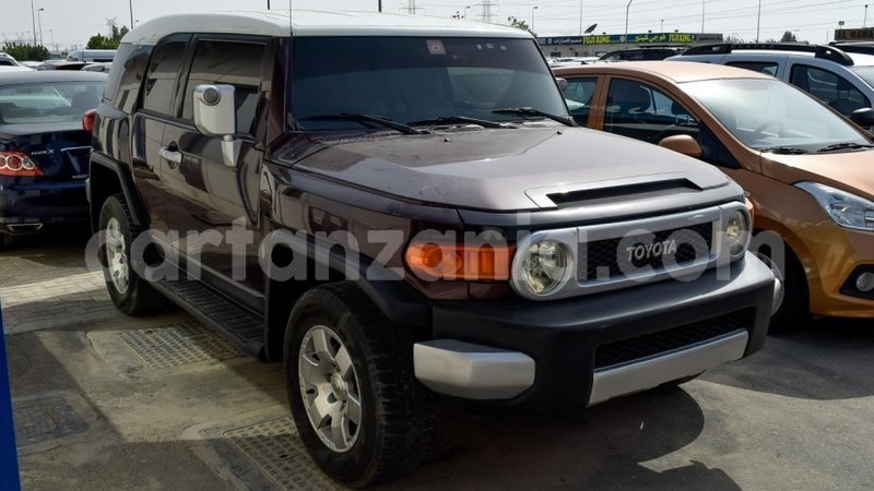 Big with watermark toyota fj cruiser arusha import dubai 7325