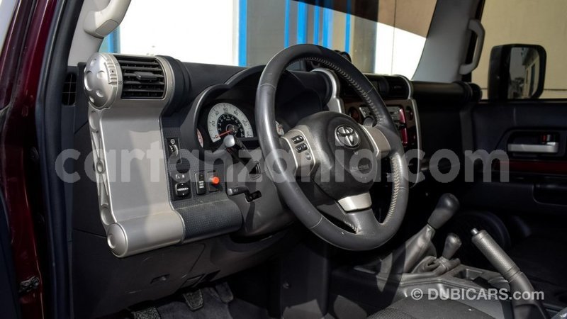 Big with watermark toyota fj cruiser arusha import dubai 7325