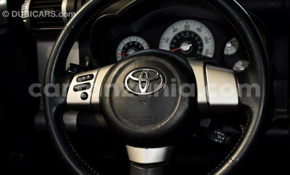 Buy Import Toyota FJ Cruiser Other Car in Import - Dubai in Arusha Buy Import Toyota FJ Cruiser Other Car in Import - Dubai in Arusha