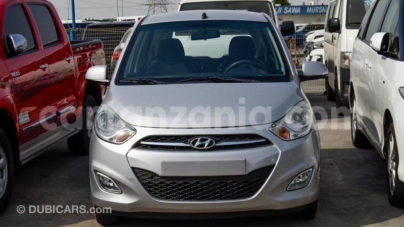 Big with watermark hyundai i10 arusha import dubai 7326