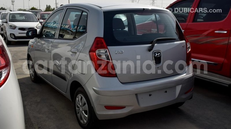 Big with watermark hyundai i10 arusha import dubai 7326