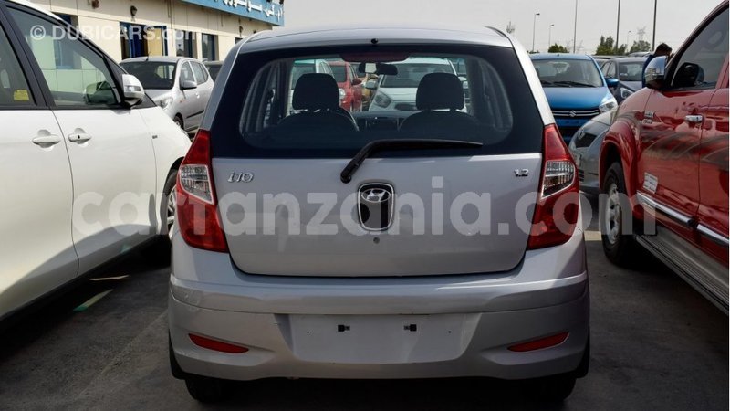 Big with watermark hyundai i10 arusha import dubai 7326