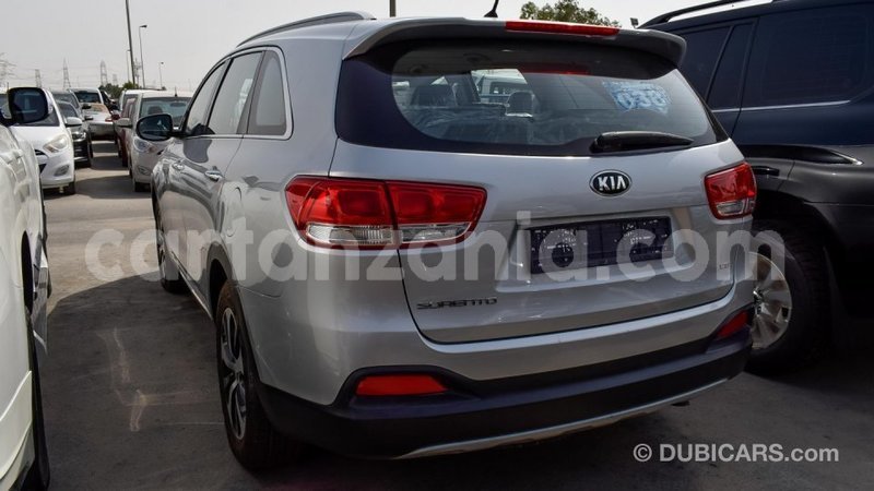 Big with watermark kia sorento arusha import dubai 7328