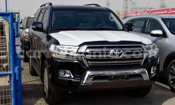 Buy Import Toyota Land Cruiser Black Car in Import - Dubai in Arusha Buy Import Toyota Land Cruiser Black Car in Import - Dubai in Arusha