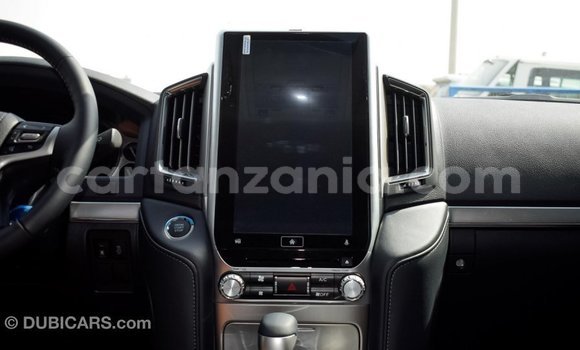 Buy Import Toyota Land Cruiser Black Car in Import - Dubai in Arusha Buy Import Toyota Land Cruiser Black Car in Import - Dubai in Arusha