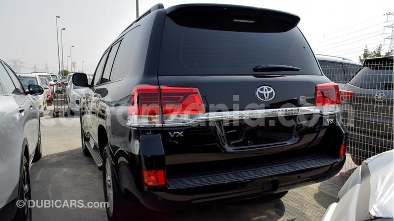 Big with watermark toyota land cruiser arusha import dubai 7329