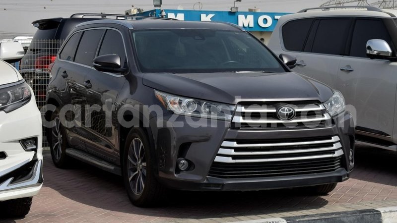 Big with watermark toyota highlander arusha import dubai 7330