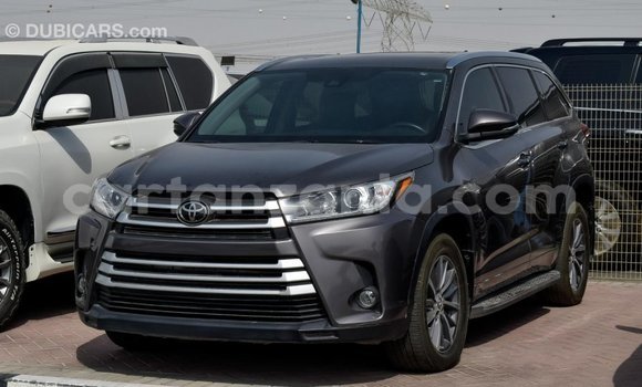 Buy Import Toyota Highlander Other Car in Import - Dubai in Arusha Buy Import Toyota Highlander Other Car in Import - Dubai in Arusha