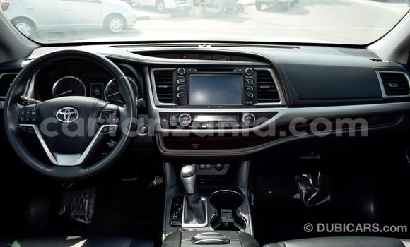 Buy Import Toyota Highlander Other Car in Import - Dubai in Arusha Buy Import Toyota Highlander Other Car in Import - Dubai in Arusha