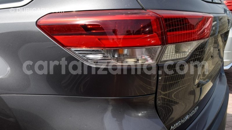 Big with watermark toyota highlander arusha import dubai 7330