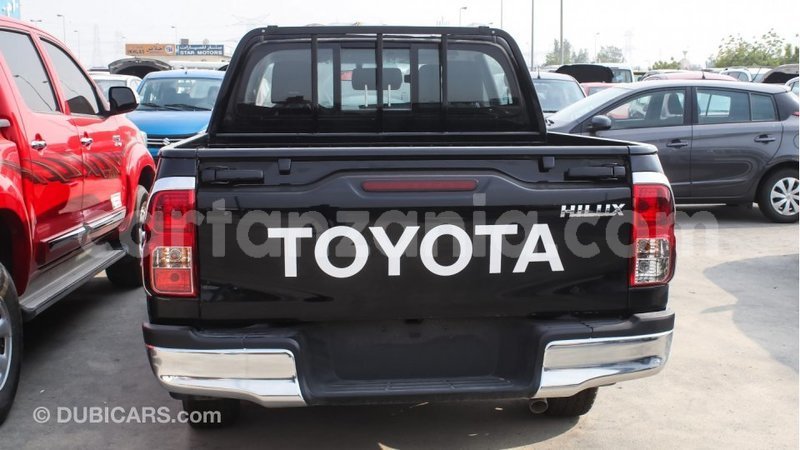 Big with watermark toyota hilux arusha import dubai 7334