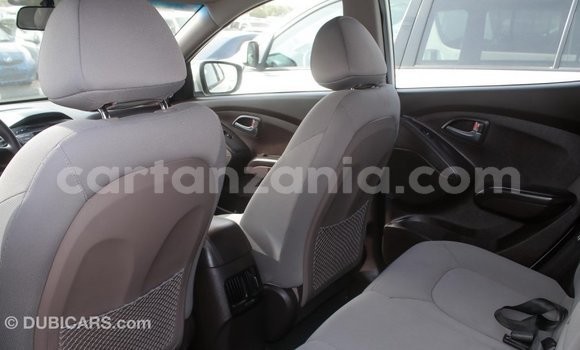 Buy Import Hyundai Tucson Beige Car in Import - Dubai in Arusha Buy Import Hyundai Tucson Beige Car in Import - Dubai in Arusha