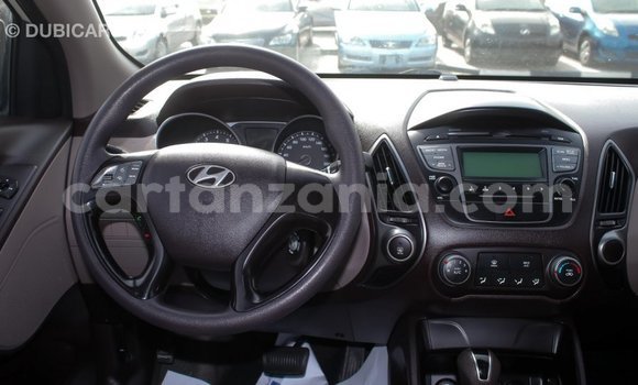 Buy Import Hyundai Tucson Beige Car in Import - Dubai in Arusha Buy Import Hyundai Tucson Beige Car in Import - Dubai in Arusha