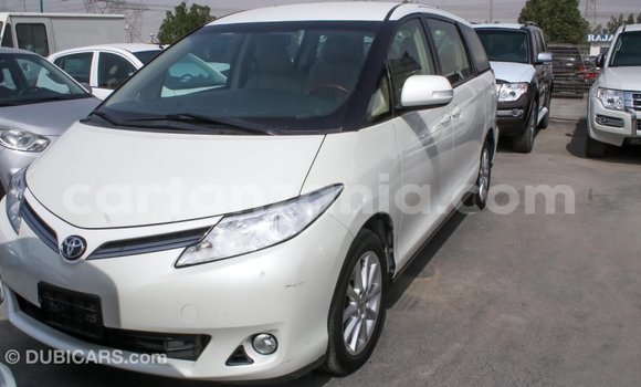 Nunua Imported Toyota Previa Nyeupe Gari ndani ya Import - Dubai nchini Arusha Nunua Imported Toyota Previa Nyeupe Gari ndani ya Import - Dubai nchini Arusha