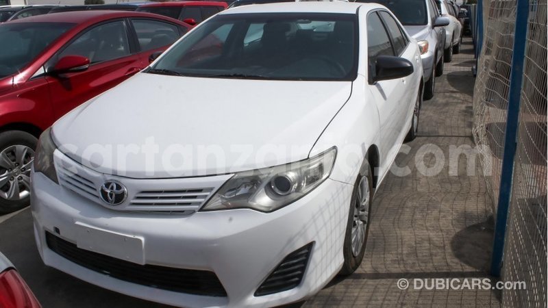 Big with watermark toyota camry arusha import dubai 7340