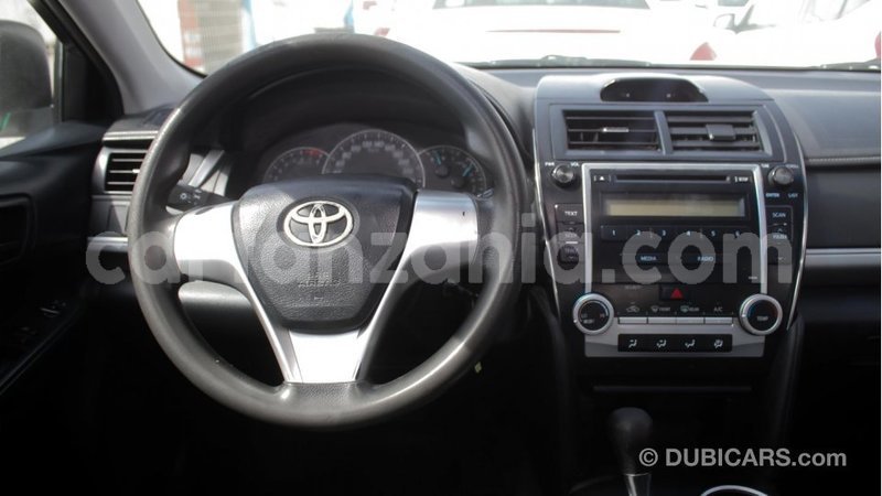 Big with watermark toyota camry arusha import dubai 7340