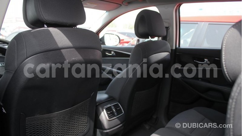 Big with watermark kia sorento arusha import dubai 7341