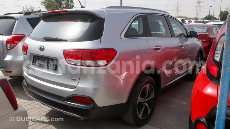 Big with watermark kia sorento arusha import dubai 7341