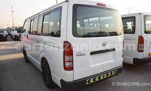Nunua Imported Toyota Hiace Nyeupe Gari ndani ya Import - Dubai nchini Arusha Nunua Imported Toyota Hiace Nyeupe Gari ndani ya Import - Dubai nchini Arusha