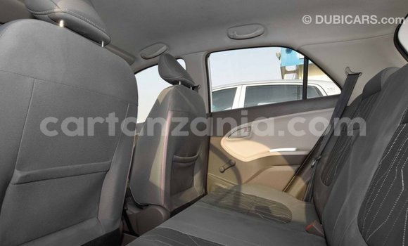 Buy Import Kia Picanto White Car in Import - Dubai in Arusha Buy Import Kia Picanto White Car in Import - Dubai in Arusha