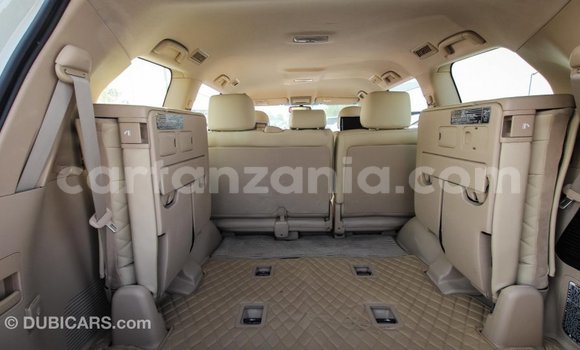Buy Import Toyota Land Cruiser White Car in Import - Dubai in Arusha Buy Import Toyota Land Cruiser White Car in Import - Dubai in Arusha