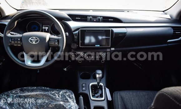 Buy Import Toyota Hilux White Car in Import - Dubai in Arusha Buy Import Toyota Hilux White Car in Import - Dubai in Arusha