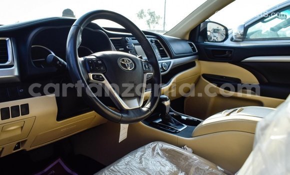 Buy Import Toyota Highlander Black Car in Import - Dubai in Arusha Buy Import Toyota Highlander Black Car in Import - Dubai in Arusha