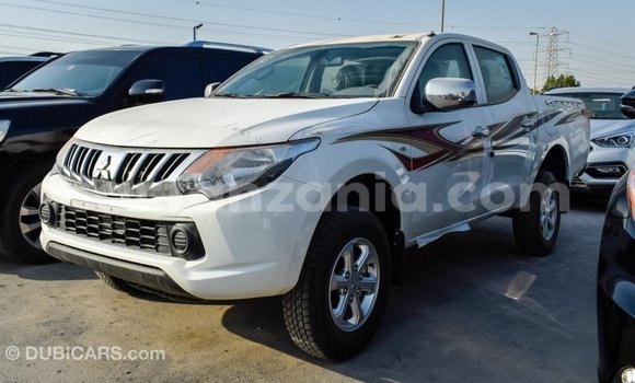 Buy Import Mitsubishi L200 White Car in Import - Dubai in Arusha Buy Import Mitsubishi L200 White Car in Import - Dubai in Arusha