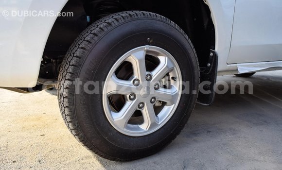 Buy Import Mitsubishi L200 White Car in Import - Dubai in Arusha Buy Import Mitsubishi L200 White Car in Import - Dubai in Arusha