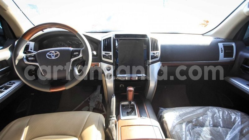 Big with watermark toyota land cruiser arusha import dubai 7351