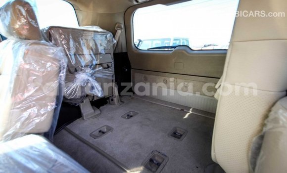 Buy Import Toyota Land Cruiser White Car in Import - Dubai in Arusha Buy Import Toyota Land Cruiser White Car in Import - Dubai in Arusha