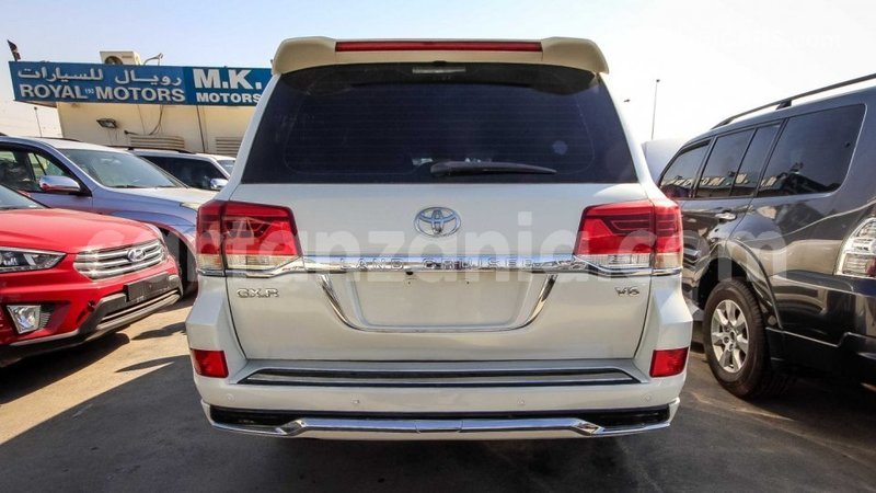 Big with watermark toyota land cruiser arusha import dubai 7351