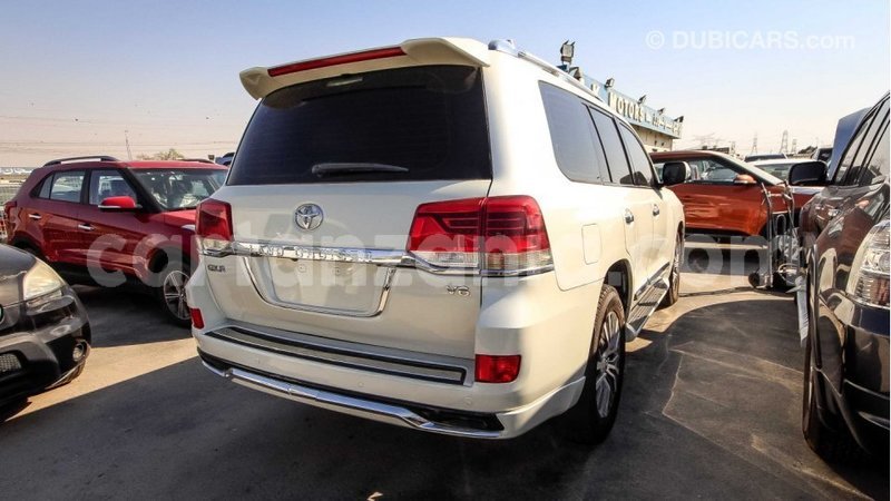 Big with watermark toyota land cruiser arusha import dubai 7351