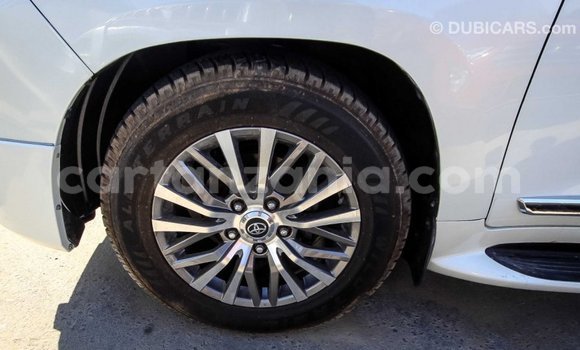 Buy Import Toyota Land Cruiser White Car in Import - Dubai in Arusha Buy Import Toyota Land Cruiser White Car in Import - Dubai in Arusha
