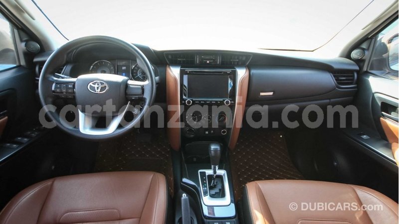 Big with watermark toyota fortuner arusha import dubai 7354