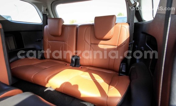 Nunua Imported Toyota Fortuner Nyeupe Gari ndani ya Import - Dubai nchini Arusha Nunua Imported Toyota Fortuner Nyeupe Gari ndani ya Import - Dubai nchini Arusha