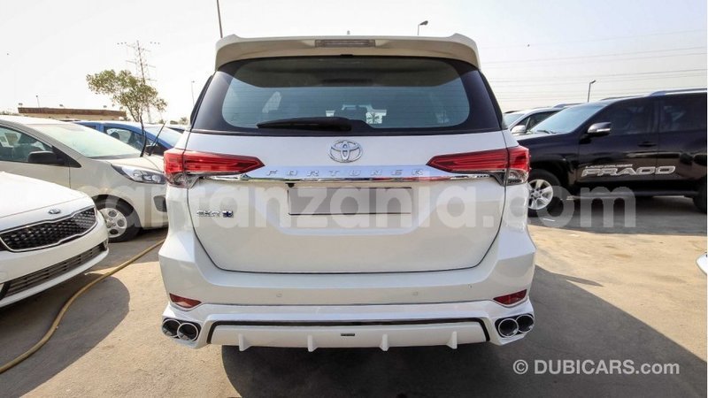 Big with watermark toyota fortuner arusha import dubai 7354