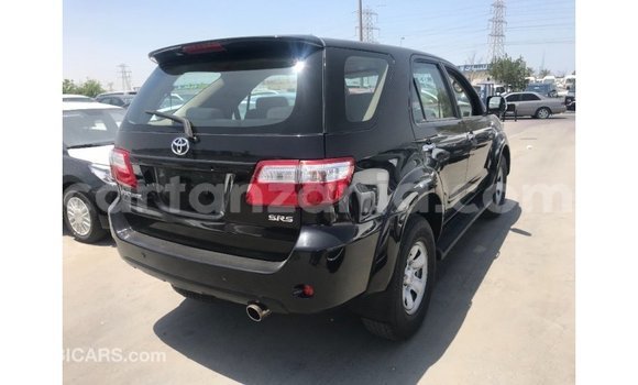 Nunua Imported Toyota Fortuner Nyeusi Gari ndani ya Import - Dubai nchini Arusha Nunua Imported Toyota Fortuner Nyeusi Gari ndani ya Import - Dubai nchini Arusha