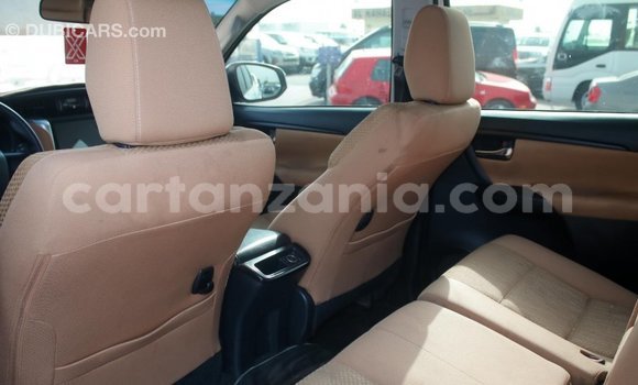 Buy Import Toyota Fortuner White Car in Import - Dubai in Arusha Buy Import Toyota Fortuner White Car in Import - Dubai in Arusha